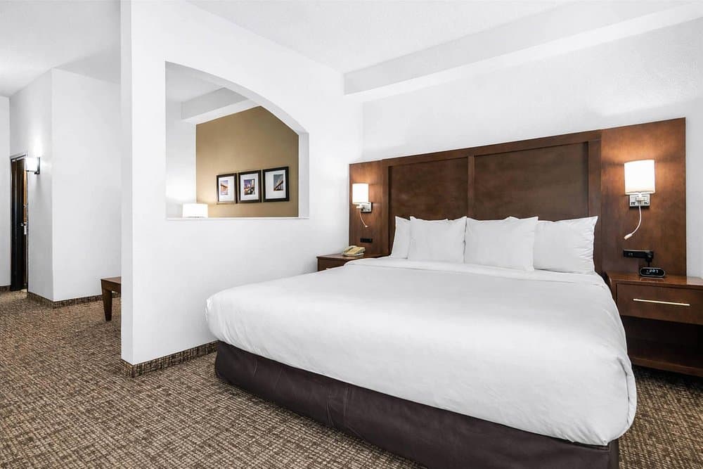 King Corner Suite